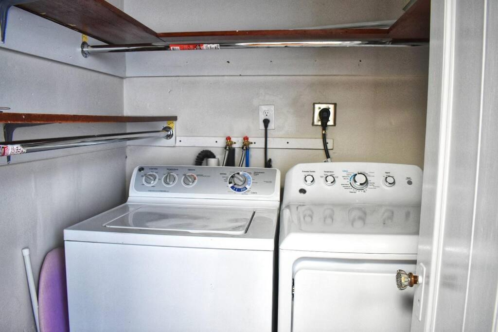 The Peaceful Puffin Apartment Newport Exterior photo